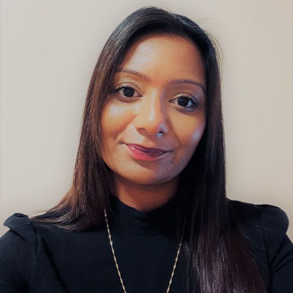 Profile Picture of Deidra Mahabal (@babyg_4_eva8) on Poshmark