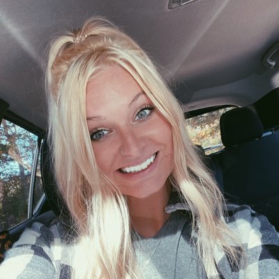 Profile Picture of 𝕄𝕖𝕝𝕚𝕤𝕤𝕒☼ (@_melissachaffin) on Twitter