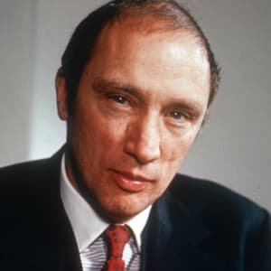 Profile Picture of Joseph Philippe Pierre Yves Elliott Trudeau (@PierreTrudeau__) on Twitter