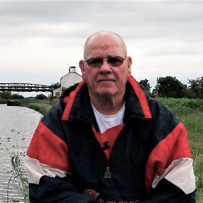 Profile Picture of Robert Broadbent (@RobertB15645250) on Twitter