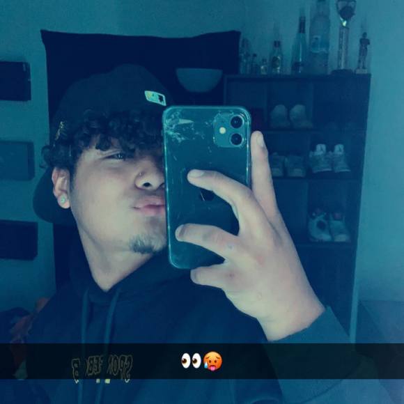 Profile Picture of Antonio Gonzales (@antoniogonza966) on Poshmark