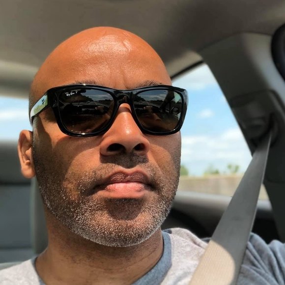 Profile Picture of Milton Keith (@miltonkeith) on Poshmark