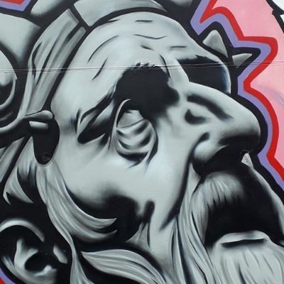 Profile Picture of Vincent Breen (@heyvincenzo) on Twitter