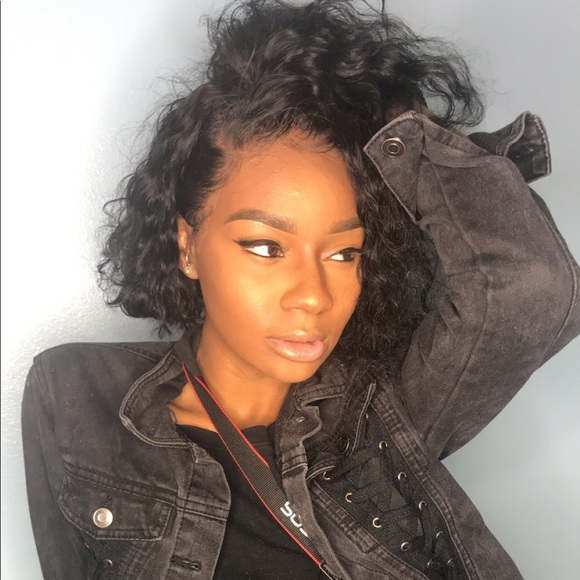 Profile Picture of Ragan B (@rbridges2) on Poshmark