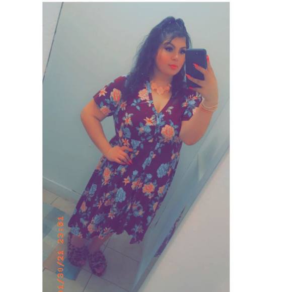Profile Picture of Krystal Sanchez (@kryssan1614) on Poshmark