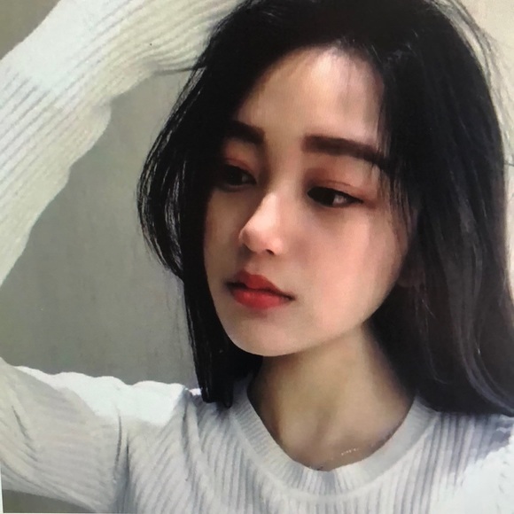 Profile Picture of Egbert Michelson (@dydeuxlsqf) on Poshmark