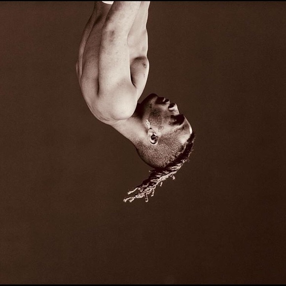 Profile Picture of Andrew Swaisgood (@aswais24) on Poshmark