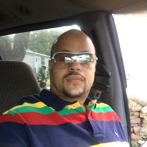 Profile Picture of Steve Switzer (@switzer7248) on Poshmark