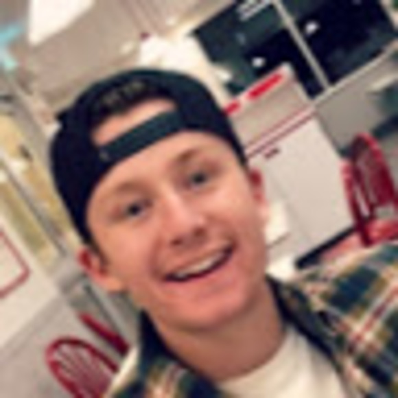 Profile Picture of Jay Mcniven (@jaymcniven) on Poshmark