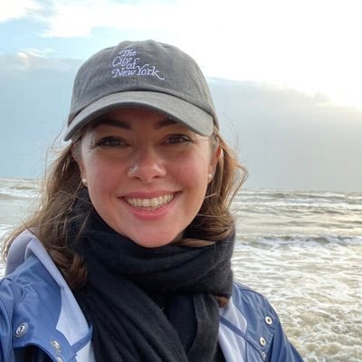 Profile Picture of Meredith McAndrew (@trexhoney) on Twitter