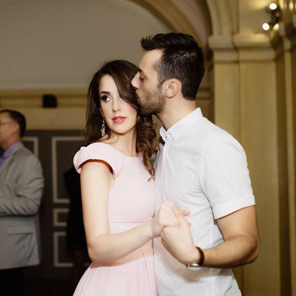 Profile Picture of Gabrielle Cline (@gabriellemcline) on Poshmark