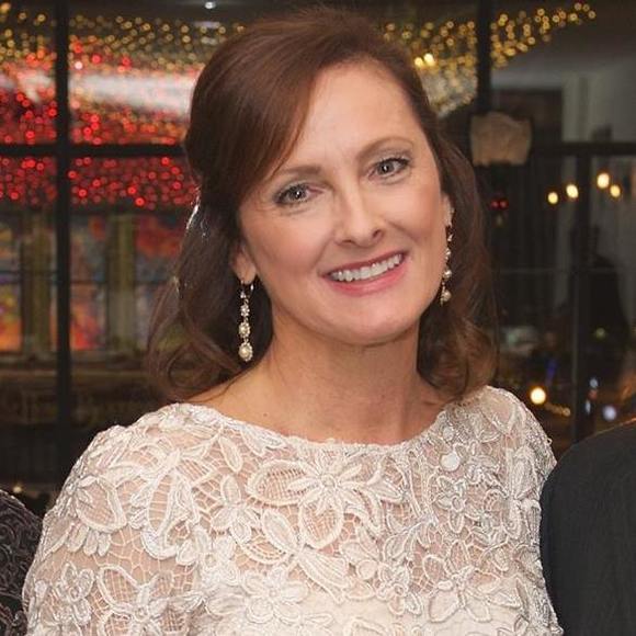 Profile Picture of Bridget Staruch (@bridget_staruch) on Poshmark