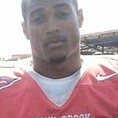 Profile Picture of Cedrick Moore (@heCedsheCed) on Twitter