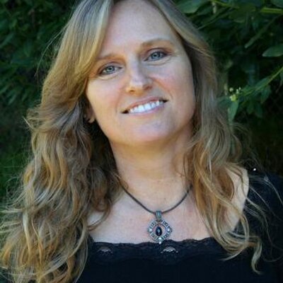 Profile Picture of Lisa Vincent (@LisaVLifeCoach) on Twitter