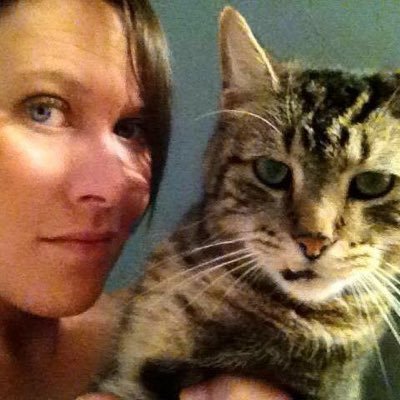 Profile Picture of Jennifer Boerner (@CrazyCatLady303) on Twitter