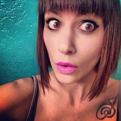 Profile Picture of Jenna Szabo (@jebofoto) on Twitter