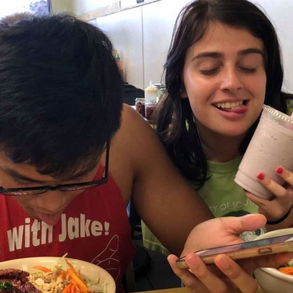 Profile Picture of Brianna Estevez (@estevez2000) on Poshmark