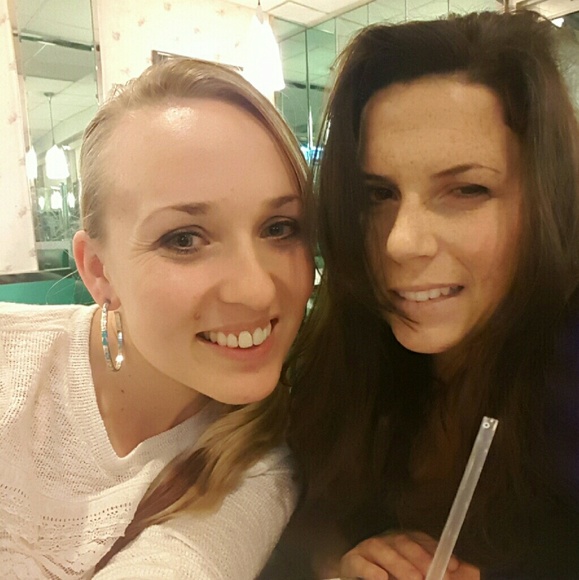 Haley Bloszko - Poshmark Profile Picture of Haley Bloszko (@haleyb0112) on Poshmark