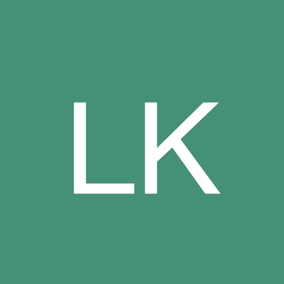 Profile Picture of Linda Kelly (@laskelly) on Poshmark