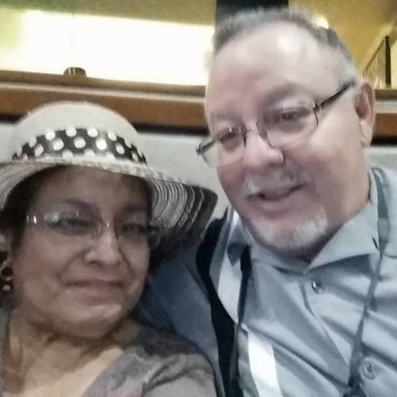 Profile Picture of Lupe Castaneda (@licastaneda28) on Poshmark