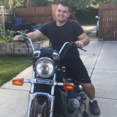 Profile Picture of Jason Silveira (@jasonss29) on Twitter