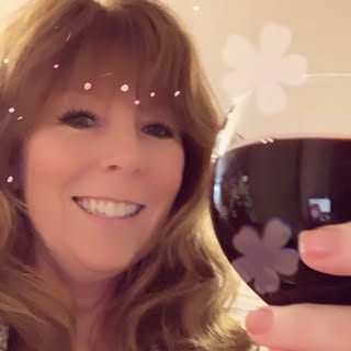 Profile Picture of Larraine (@lpainter) on Instagram