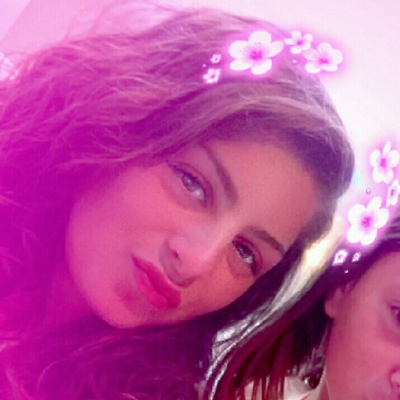 Profile Picture of Alexa Catania (@l3xixoxo193) on Poshmark