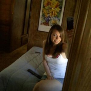 Profile Picture of Taryn Bates (@talksalot07) on Myspace