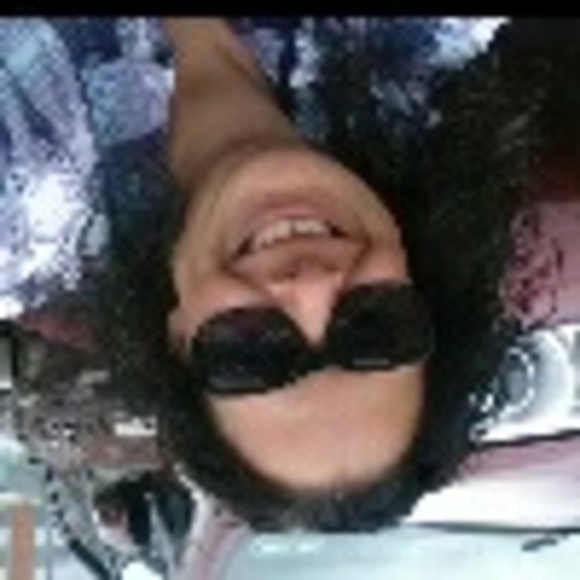Profile Picture of Michele Stiller (@mstiller564) on Poshmark