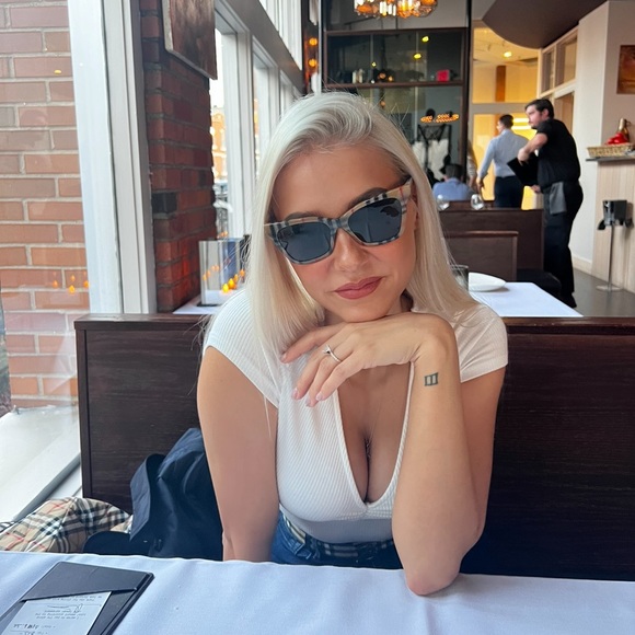 Profile Picture of Lexi Kondrich (@lexikondrich) on Poshmark