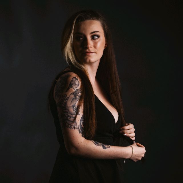 Profile Picture of Jolene (@jolenebols) on Tiktok