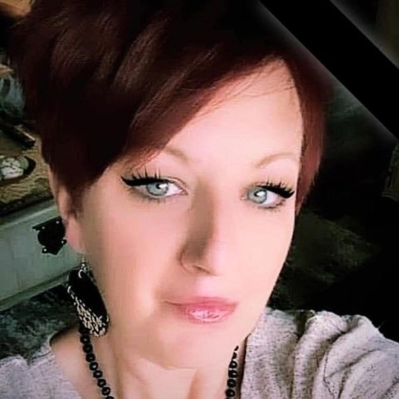 Profile Picture of Frances Long (@franceslong805) on Poshmark