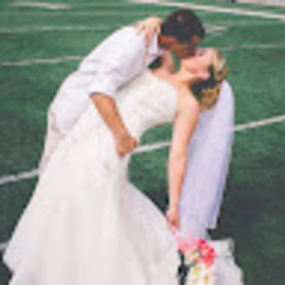 Profile Picture of Cymantha Schempp (@cymanthaschempp) on Poshmark