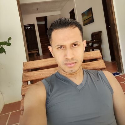 Profile Picture of Alexander Vidal (@arley2106) on Twitter