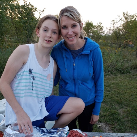 Profile Picture of Amyamy Perrill (@amyamyperrill) on Poshmark