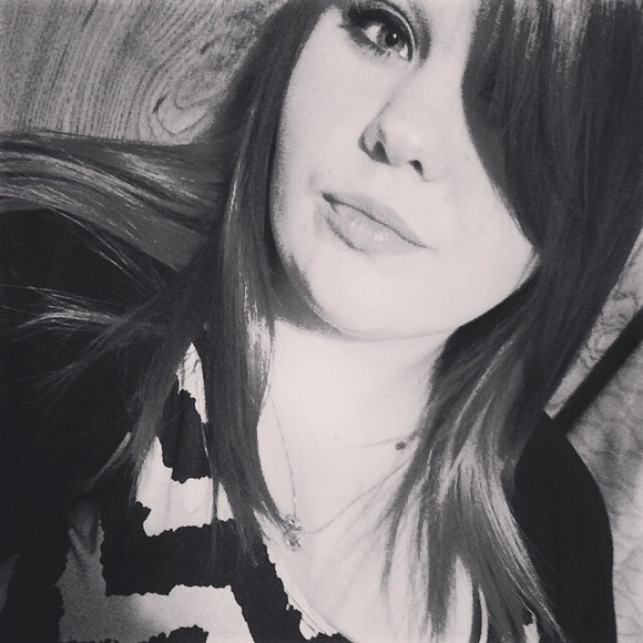 Profile Picture of Christy Cagle (@christync_13) on Poshmark