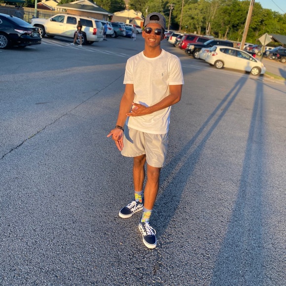 Profile Picture of Tay Releford (@tayprince35) on Poshmark