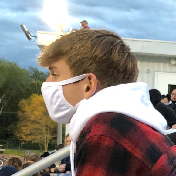 Profile Picture of Dylan Niedermeyer (@dylanniedo) on Poshmark