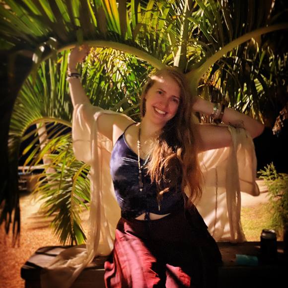 Profile Picture of Rachel Rothwell (@bluebearry) on Poshmark