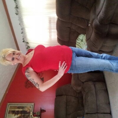 Profile Picture of Heather Apesos (@apesos_heather) on Twitter