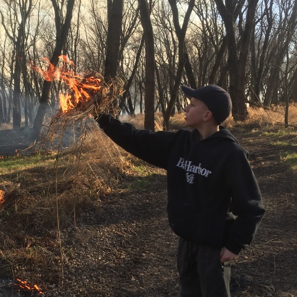 Profile Picture of Greysen Tuftee (@greysen24) on Poshmark