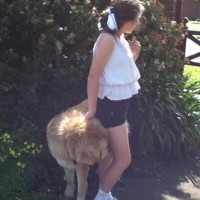 Profile Picture of Lara Walters (@lara_walters) on Twitter