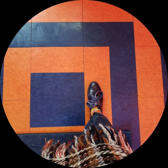 Profile Picture of Susan Warrow (@swarrow) on Poshmark