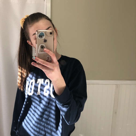 Profile Picture of Shannon Gleavy (@shannon_gleavy) on Poshmark