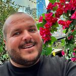 Profile Picture of James Single (@jamessingle) on Instagram