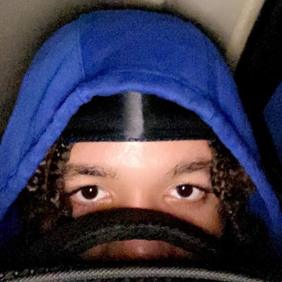 Brian Silva - Poshmark Profile Picture of Brian Silva (@sneaks125) on Poshmark