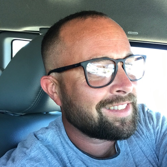 Profile Picture of Michael Lucas (@mtlucas1028) on Poshmark