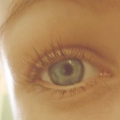 Profile Picture of Tinker Bell (@TiniiLee) on Twitter