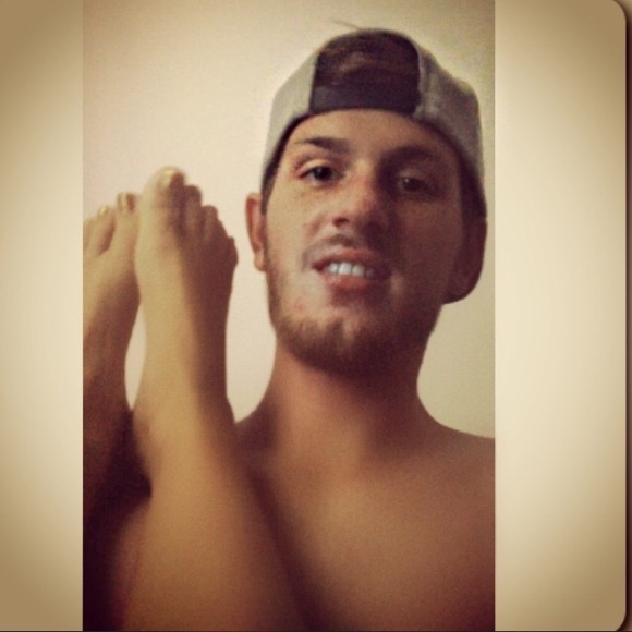 Profile Picture of Chris Vandillen (@chris_vandoo) on Poshmark