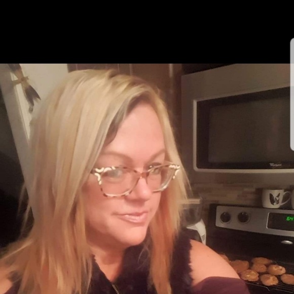 Profile Picture of Susan Dusseault (@sdoso) on Poshmark